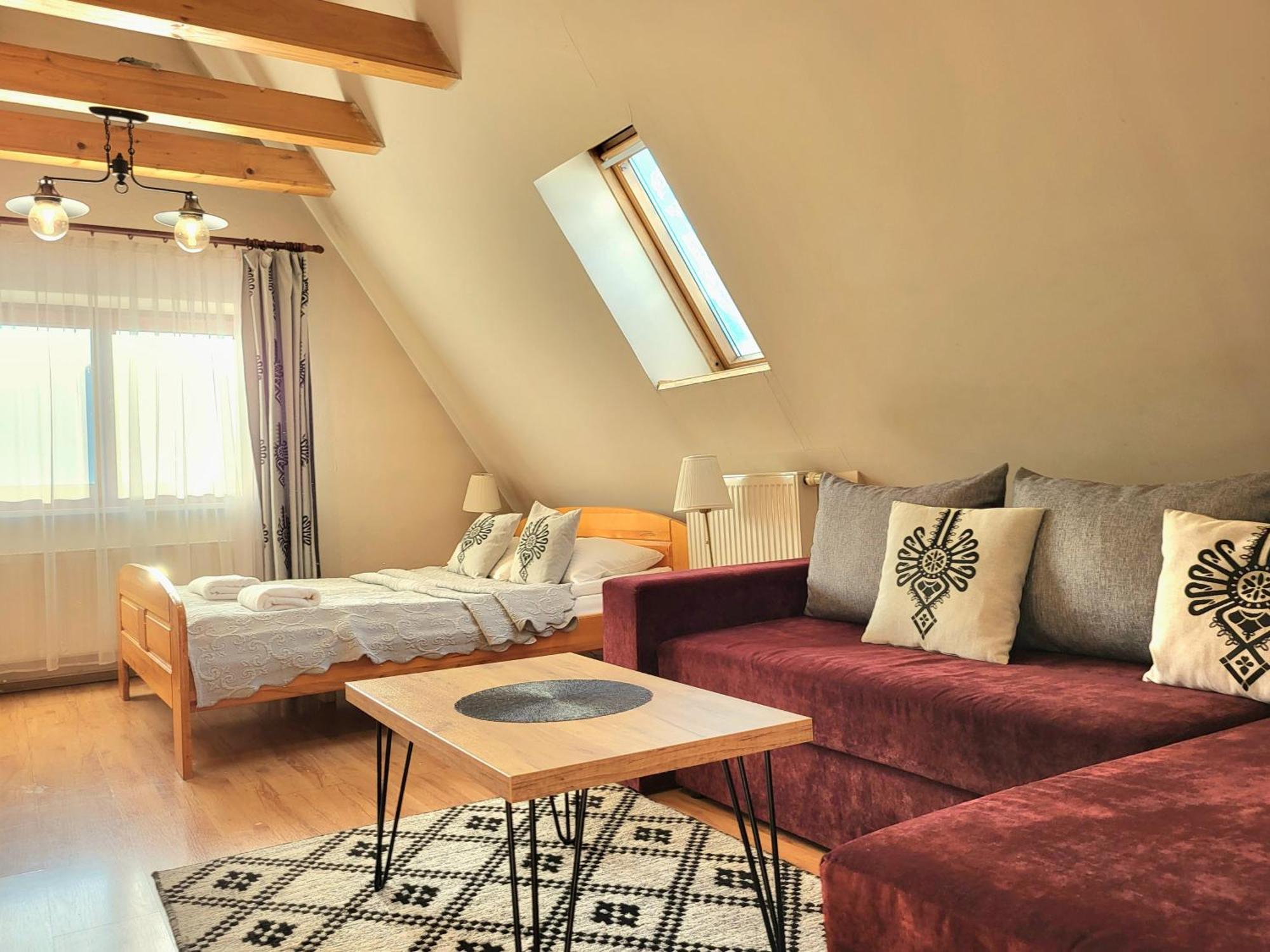 Apartamenty Velvet กอสเชียลิสกอ ภายนอก รูปภาพ